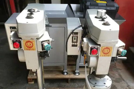 臺式油壓鉚釘機的組成、應(yīng)用及特點